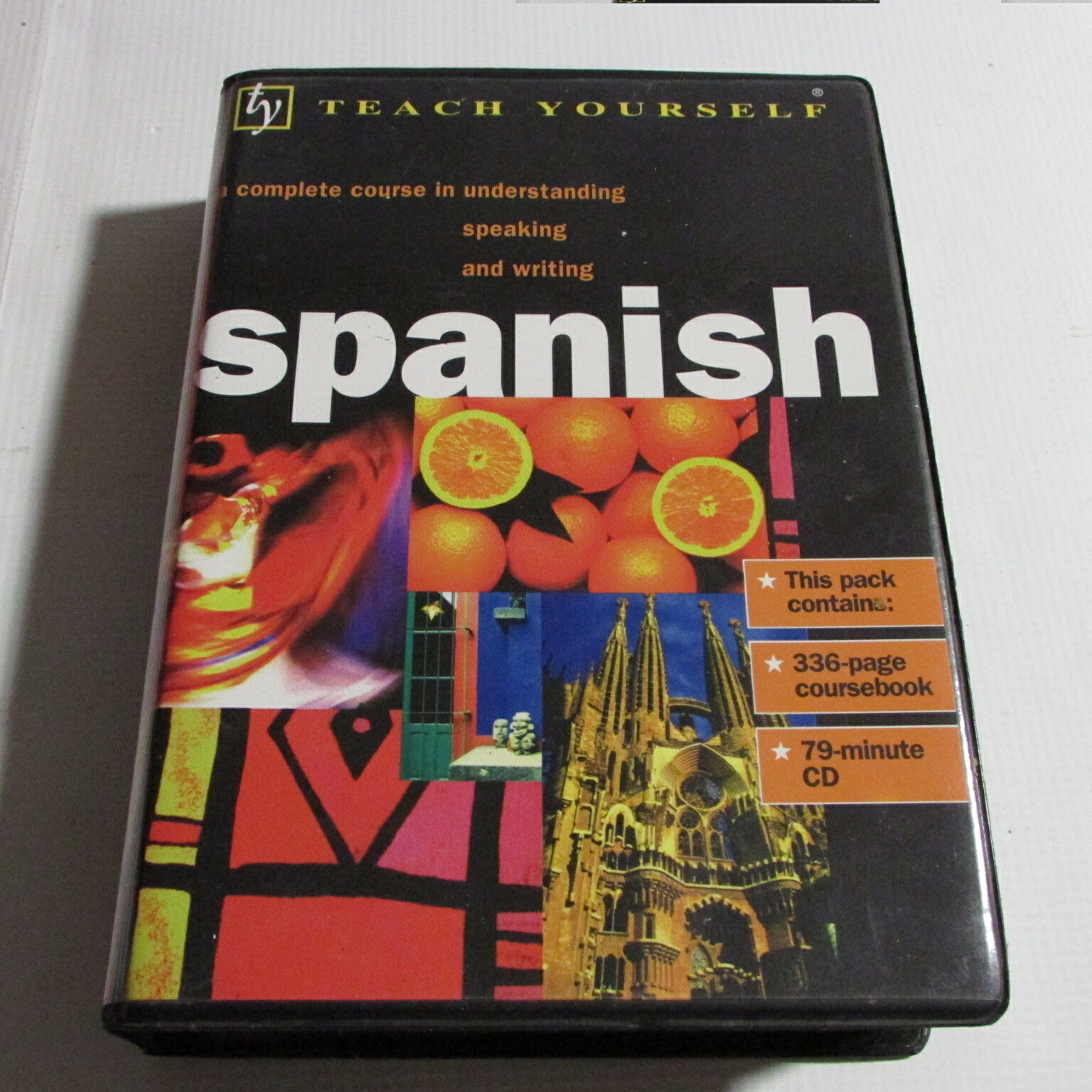 **LOOK** Superb Condition Boxed TEACH YOURSELF SPANISH CD & Book Set FREE P+P