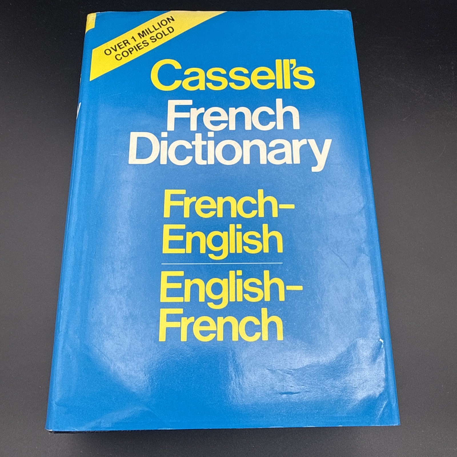 Cassells French Dictionary: French-English English-French – ACCEPTABLE