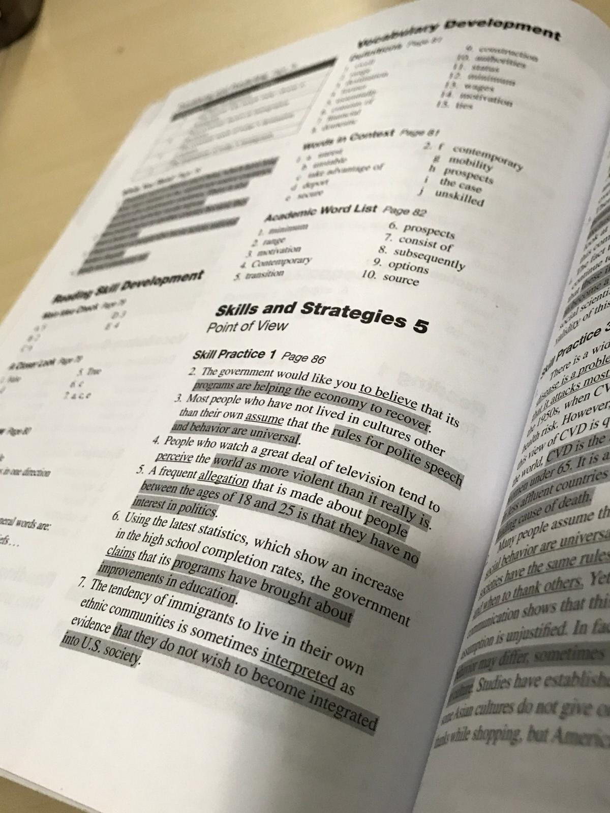 Making Connections Level 3: Skil… by Pakenham, Kenneth J. Paperback / softback