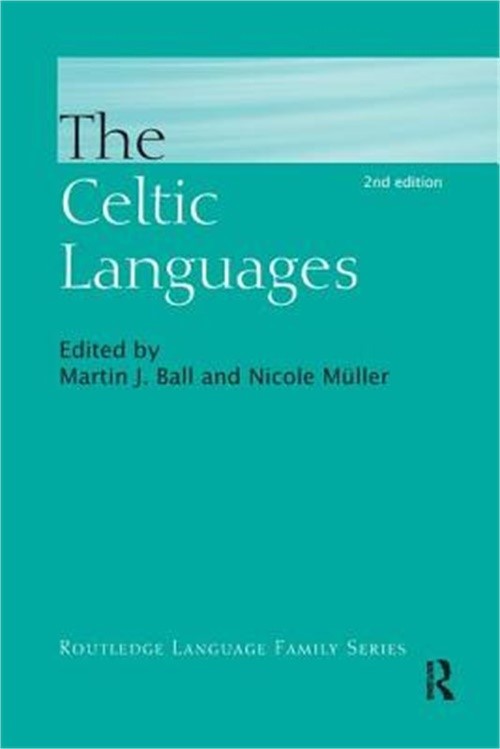 The Celtic Languages (Paperback or Softback)
