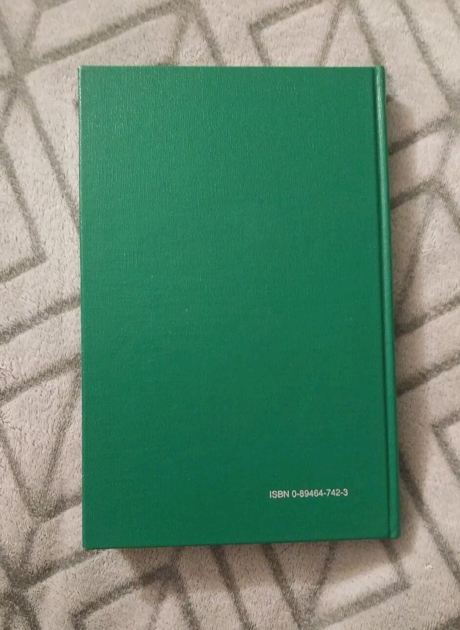 En El Mundo De Los Negocios – Hardcover – by Alejandra Tcachuk – Used.