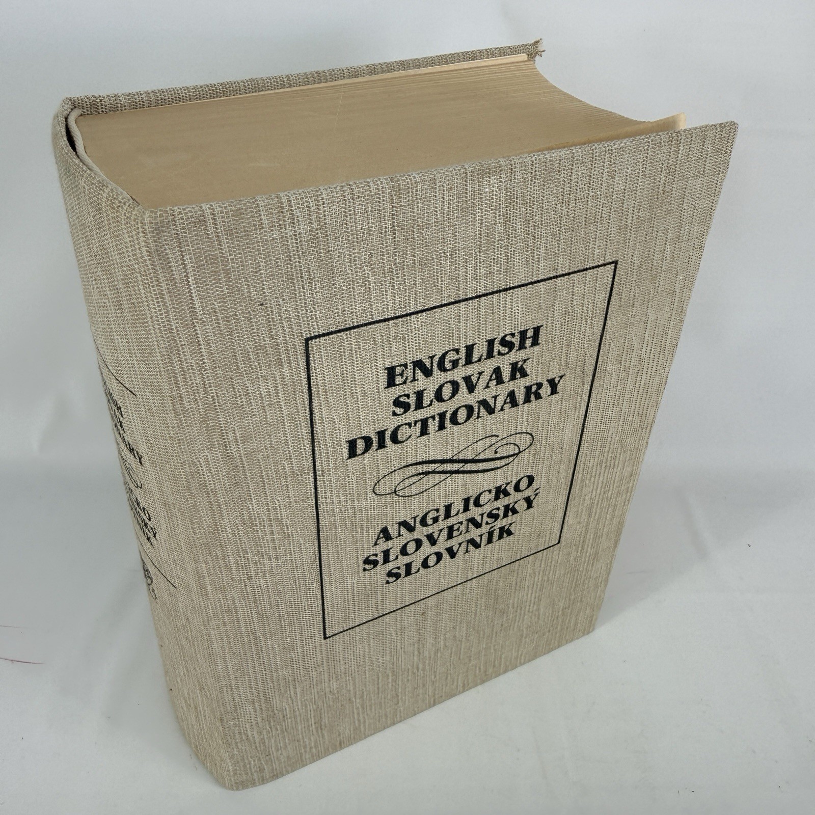 English Slovak Dictionary Bolchazy Vintage 1991 Hardcover Book