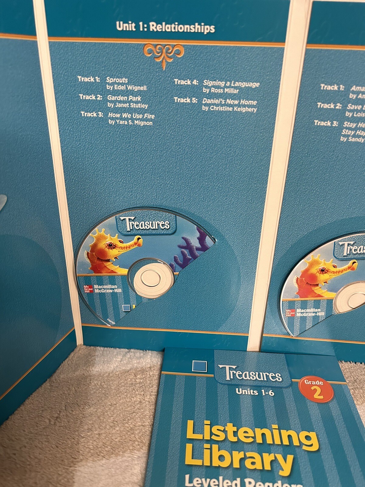 Macmillian/McGraw-Hill Treasures Listening Library Grade 2 Leveled Readers CDs