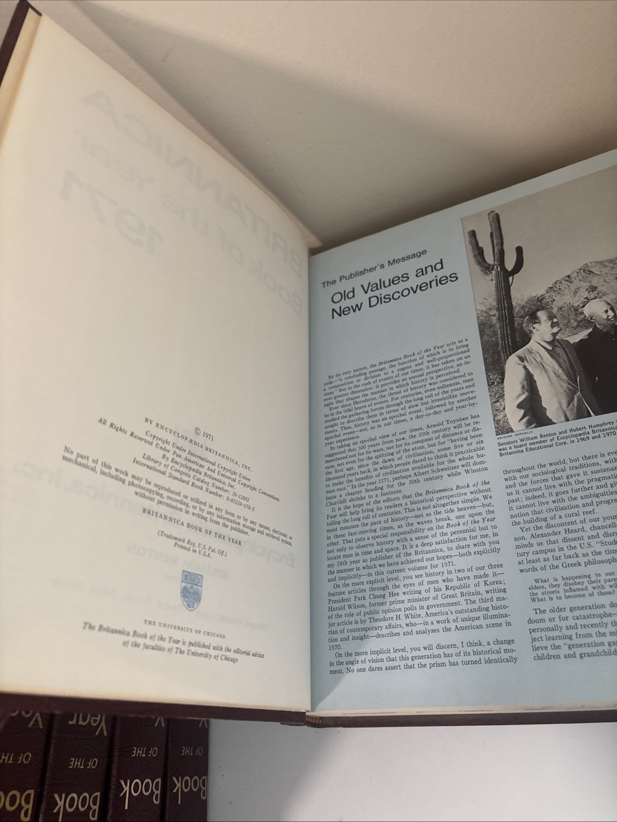 Britannica Book Of The Year 1965-1974 Events From Hardback Leather Set Of 10