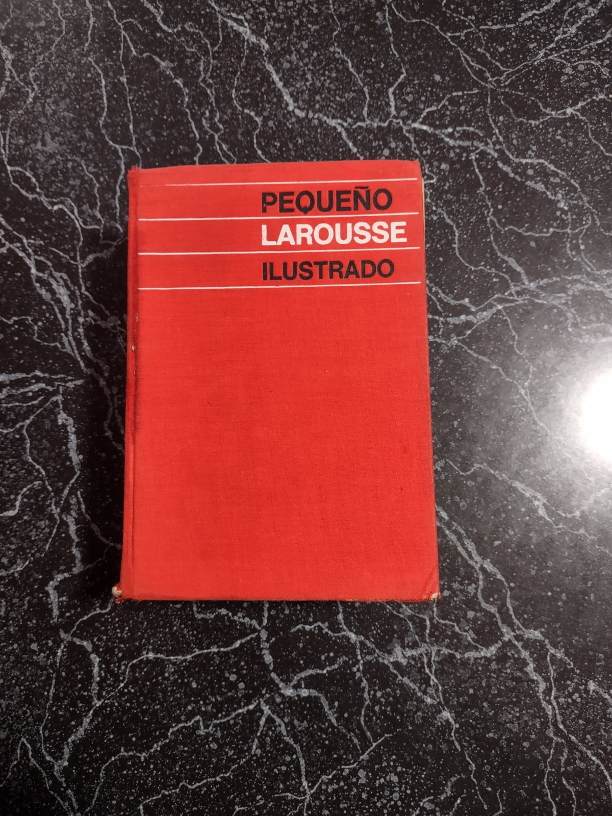 Pequeno Larousse Ilustrado (Spanish Hardcover Dictionary) – Rare Signed