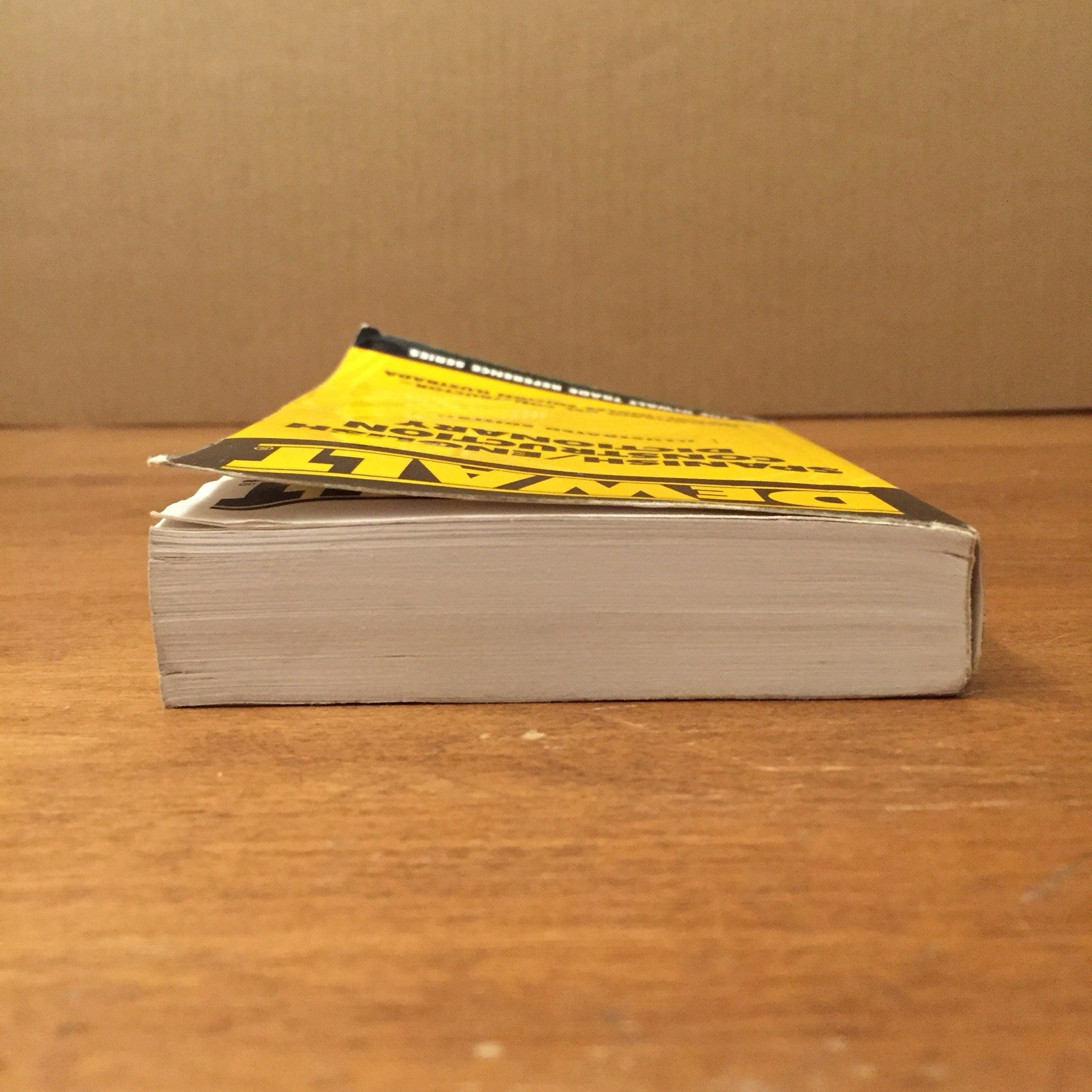 DeWALT Spanish/English Construction Dictionary 2006 Delmar Cengage PB Fair Cond