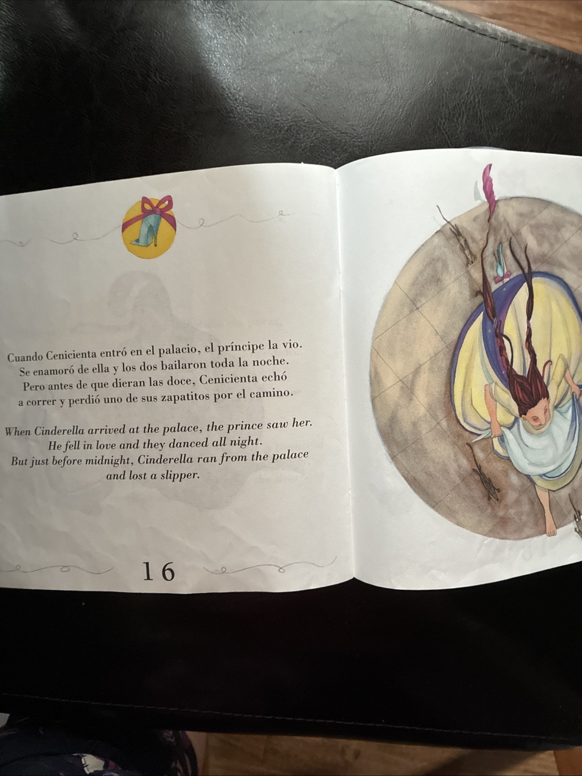 SPANISH & ENGLISH Childrens Book With Audio CD -CENICIENTA Cinderella