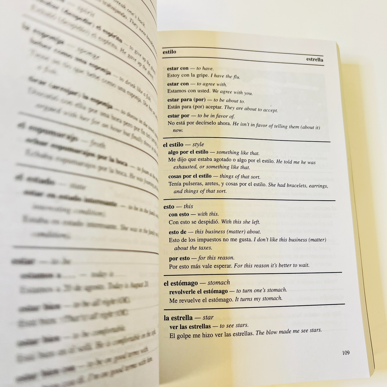 2001 Spanish and English Idioms by Savaiano, Eugene; Winget, Lynn W.