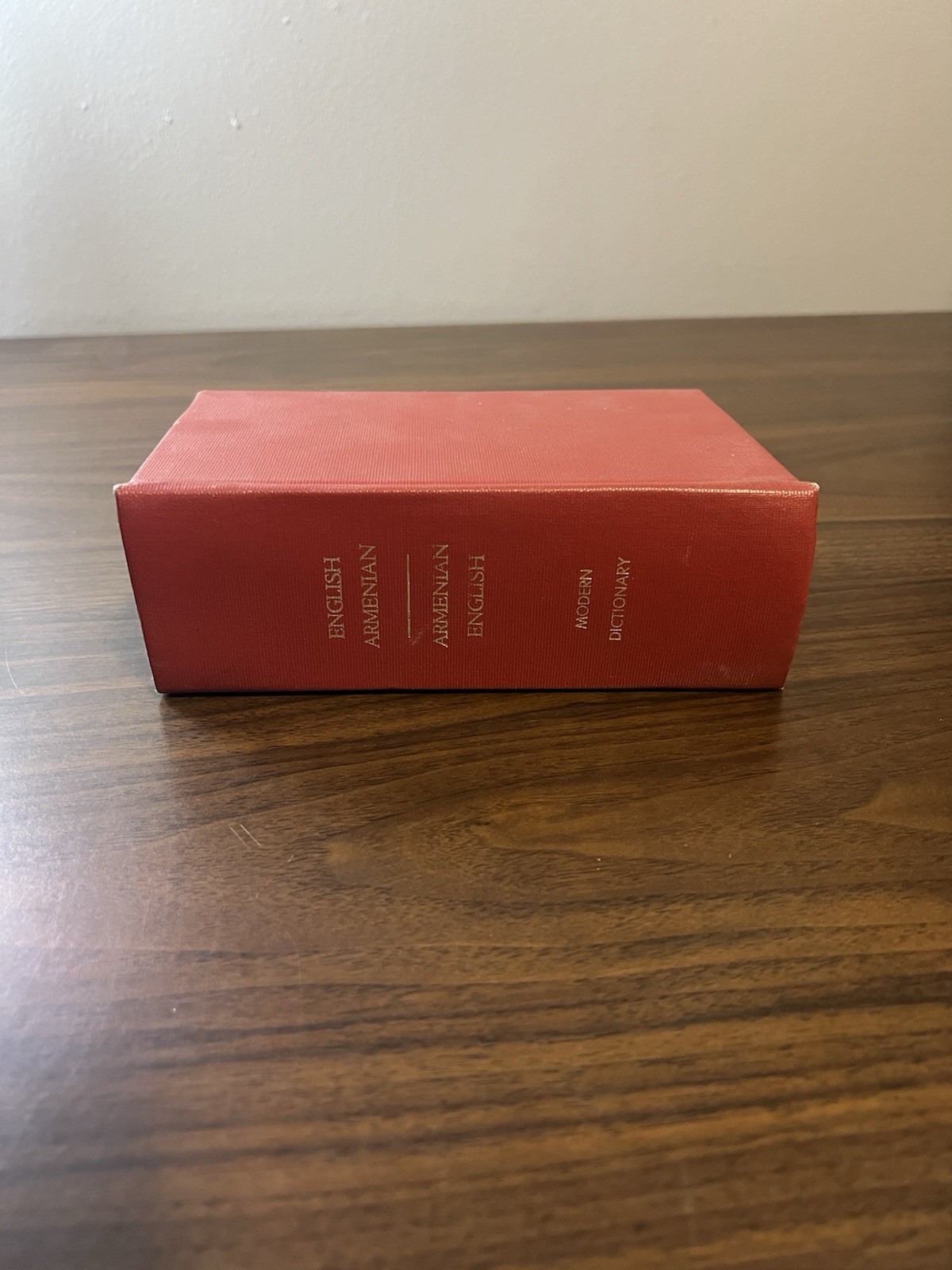ENGLISH-ARMENIAN ARMENIAN-ENGLISH MODERN DICTIONARY By Mardiros 1986 HC Vtg