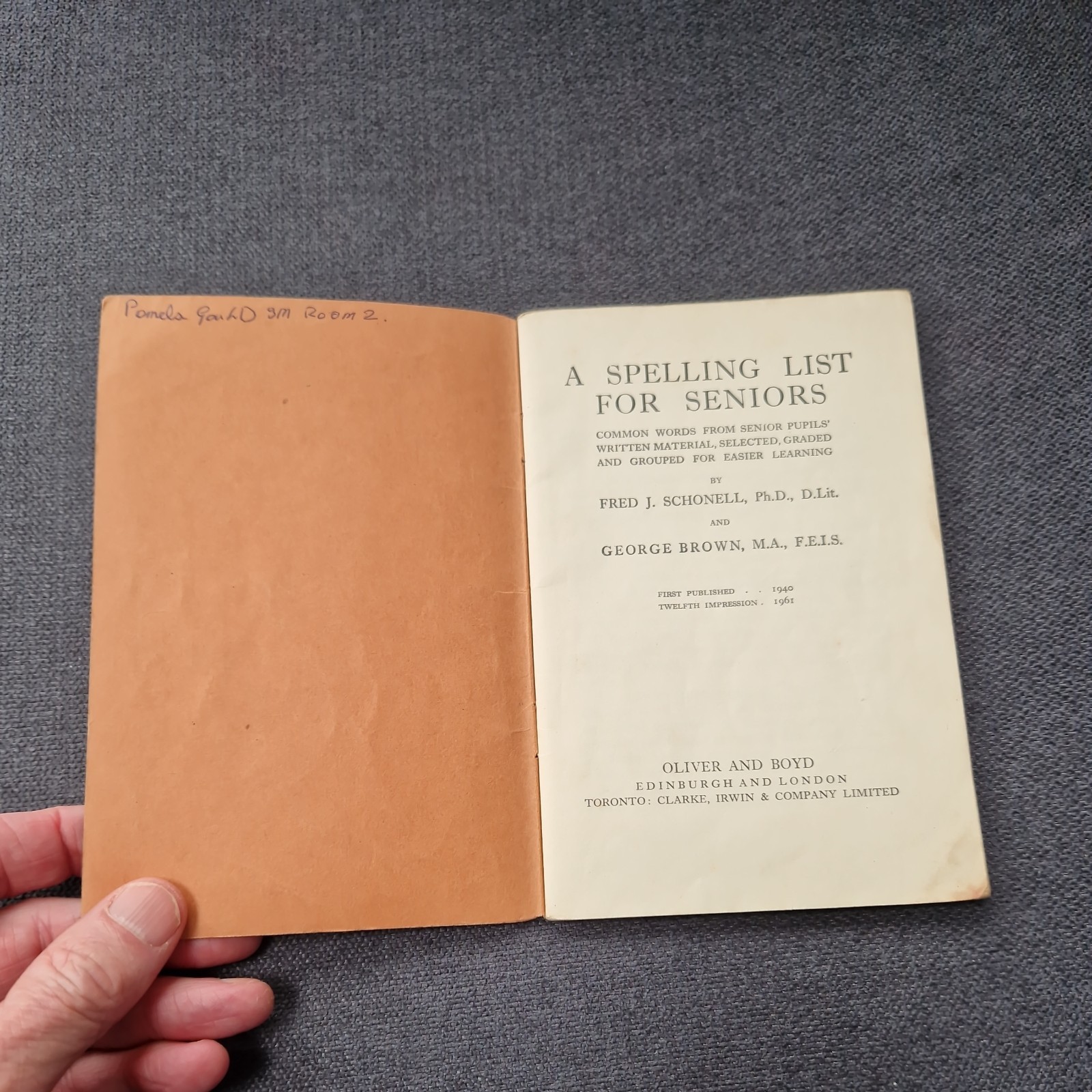 A Spelling List for Seniors – Schonell & Brown – 1961 Vintage Paperback Booklet