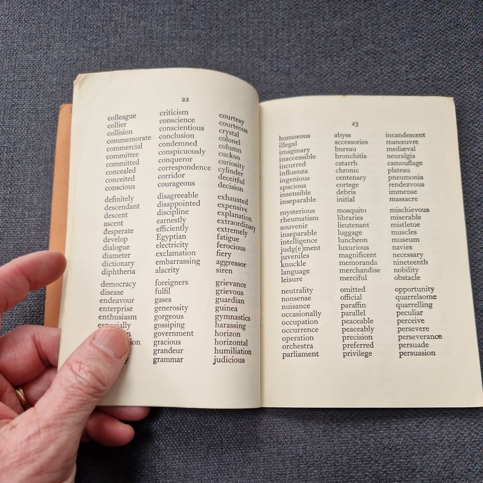 A Spelling List for Seniors – Schonell & Brown – 1961 Vintage Paperback Booklet