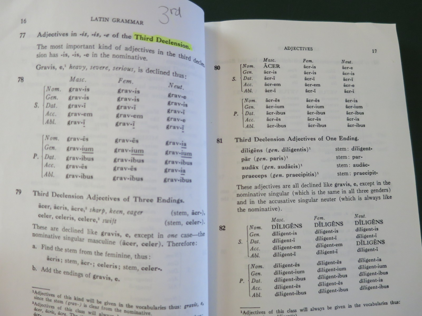 Latin Grammar by Robert J. Henle (Paperback)
