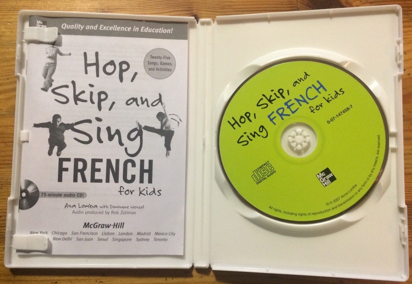 Hop Skip & Sing French for Kids Ana Lomba Dominique Wenzel 2006 CD & Booklet