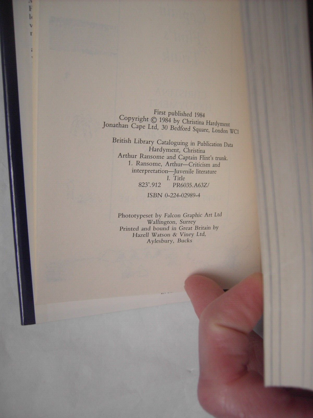 Arthur Ransome and Captain Flint’s Trunk, Christina Hardyment. UNREAD COPY.