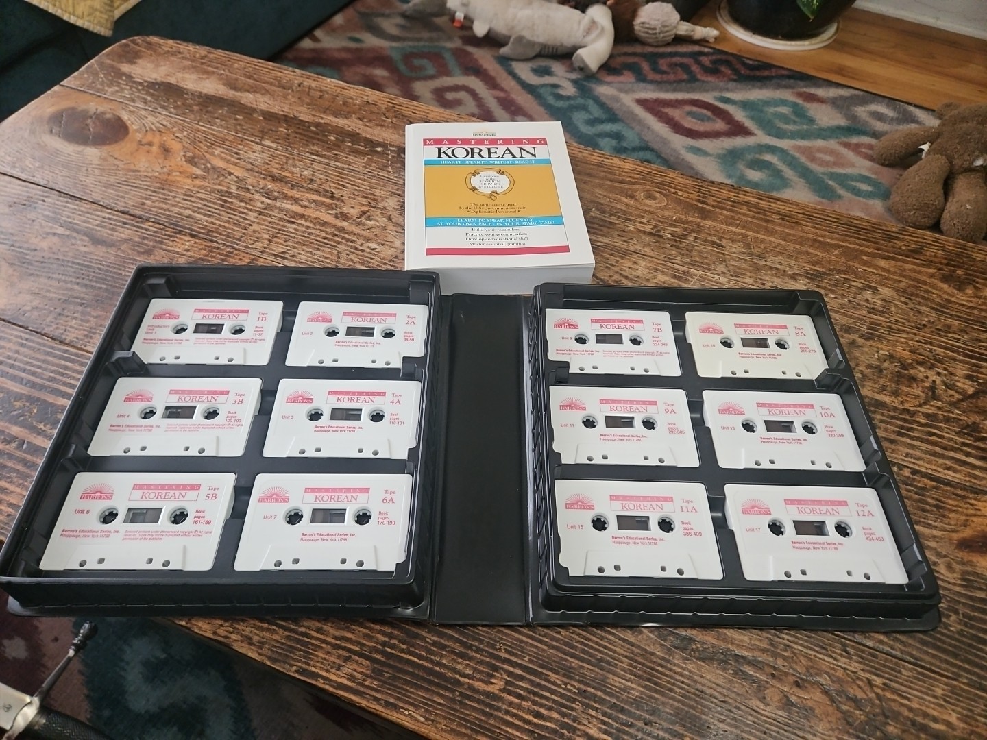 Barron’s Mastering Korean 12-Cassette Course with Book!