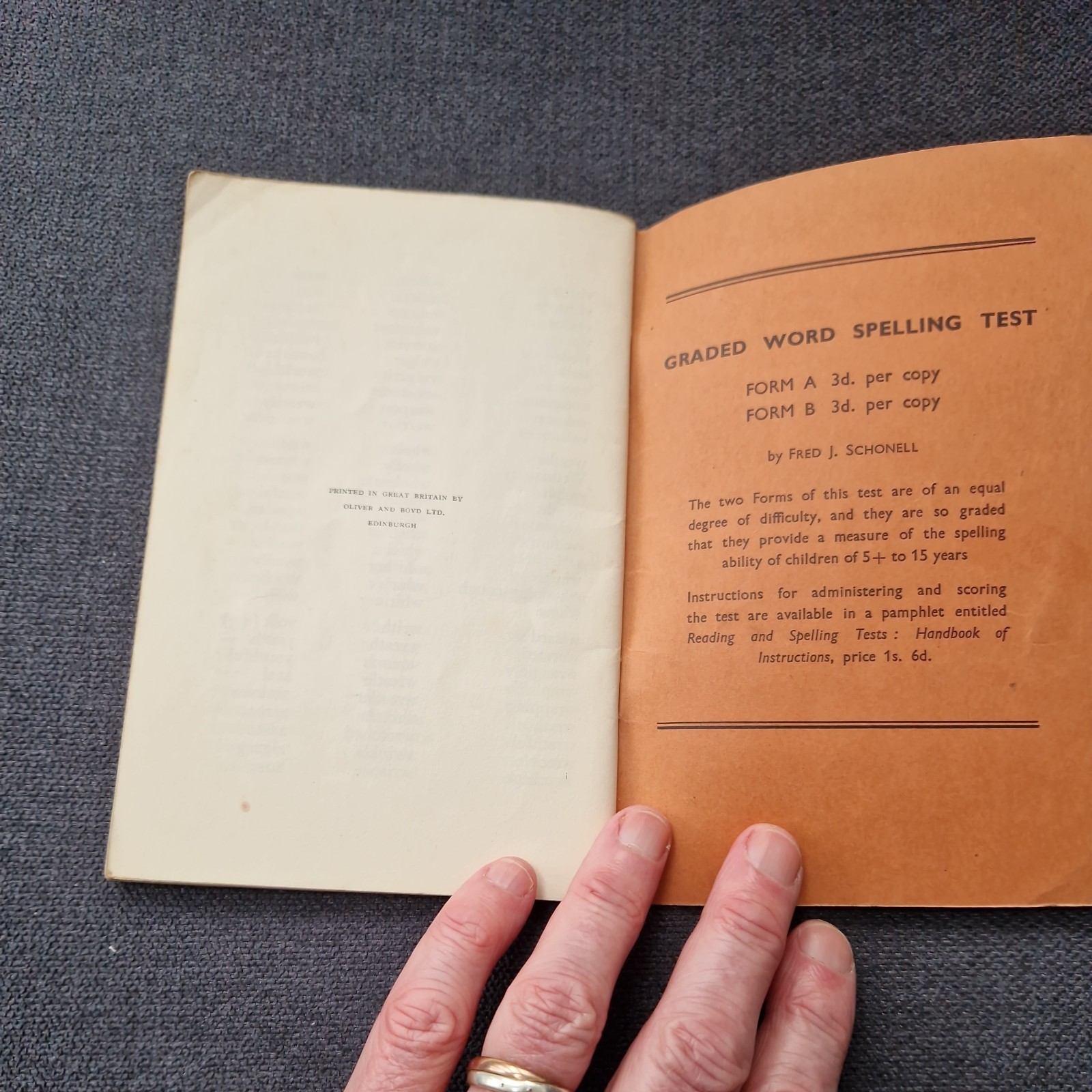 A Spelling List for Seniors – Schonell & Brown – 1961 Vintage Paperback Booklet