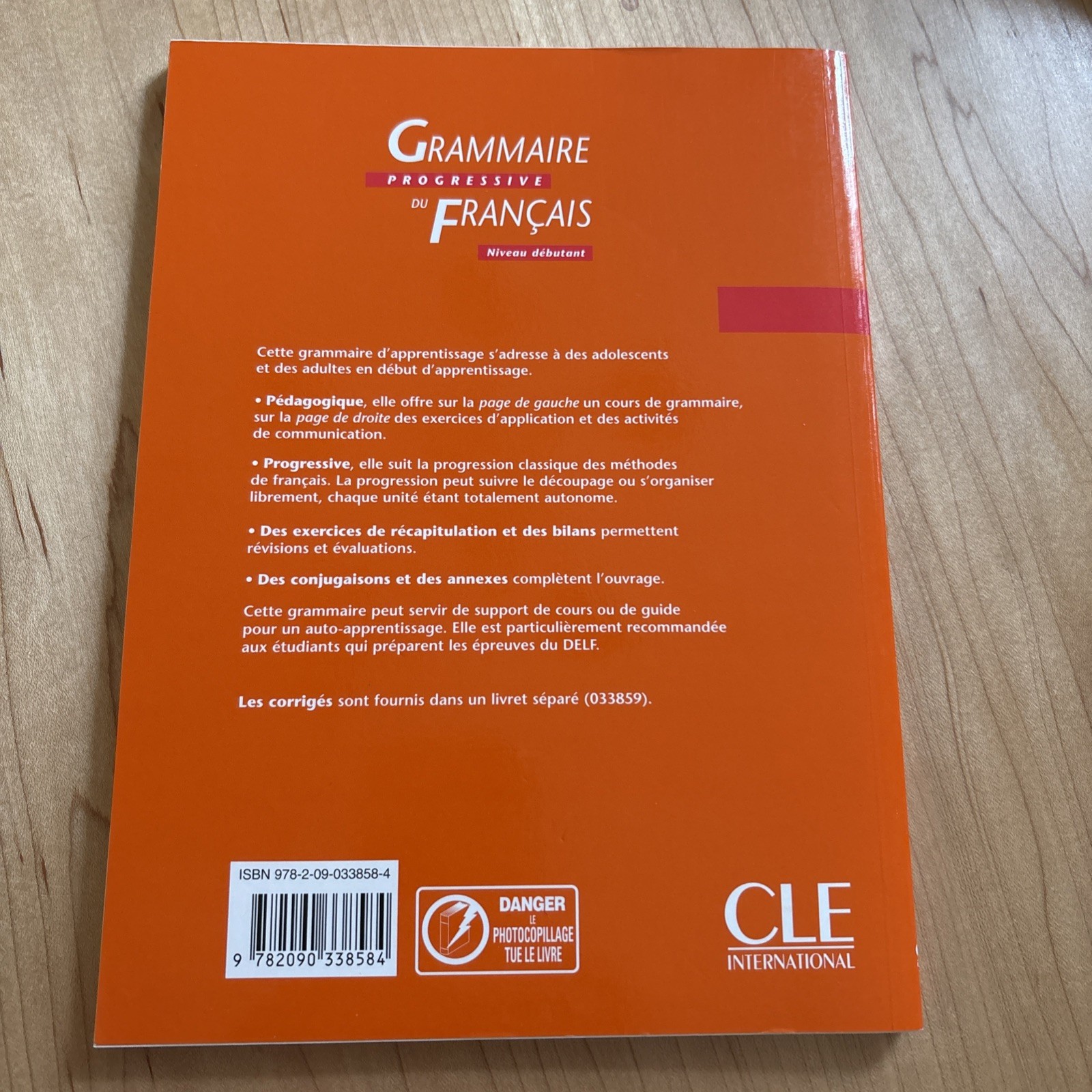 Grammaire Progressive Du Français – Maïa Gregoire, 400 Exercices Niveau Debutant