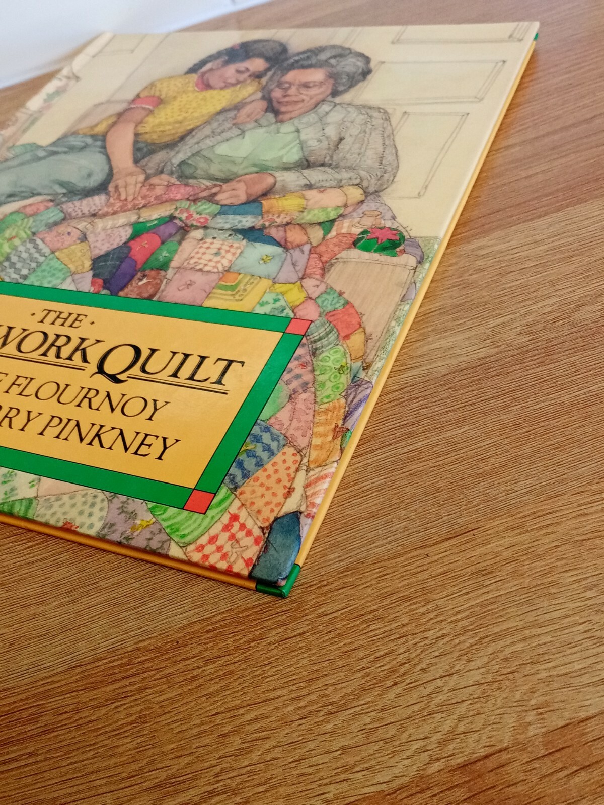 Vintage 1985 1st Edition The Patchwork Quilt, By Valerie Flournoy Hard Back