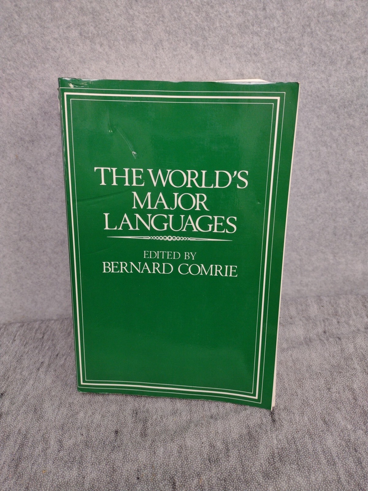 Bernard Comrie 1990 Trade Paperback : The World’s Major Languages Reprint
