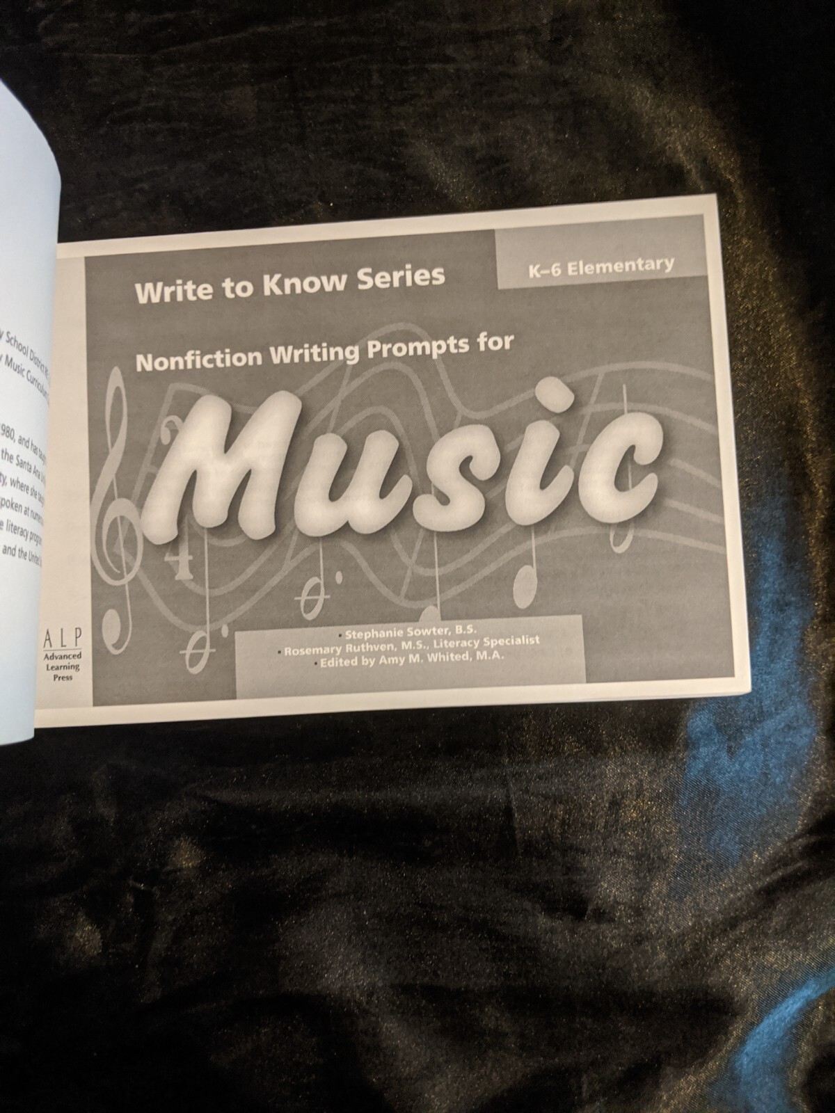 WRITE TO KNOW: NONFICTION WRITING PROMPTS FOR ELEMENTARY By Amy Whited