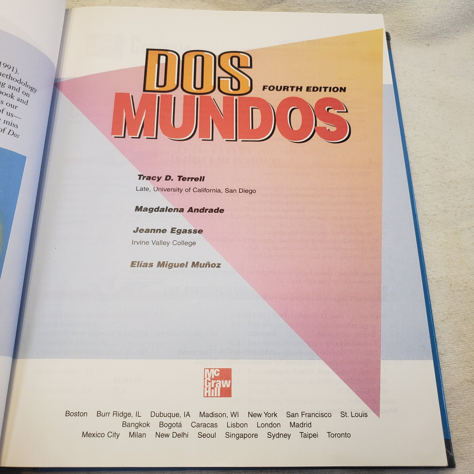 Dos mundos (Student Spanish Text Book Edition) Hardcover By Terrell, Tracy D