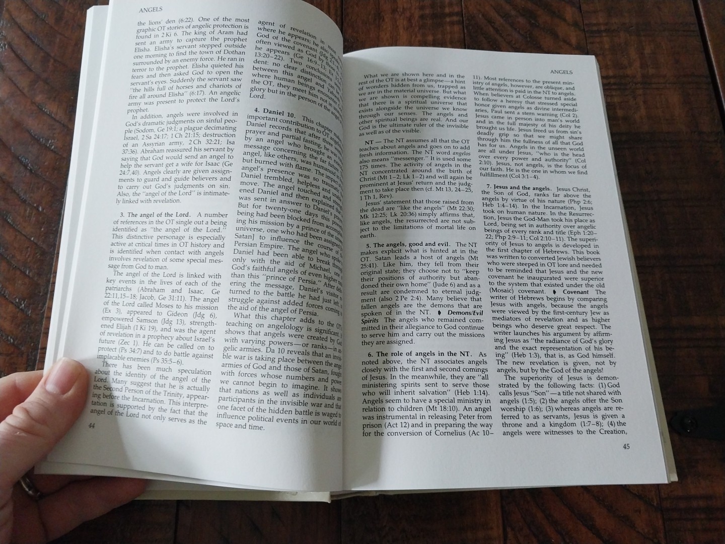 Zondervan’s Understand the Bible Reference Ser.: New International Encyclopedia