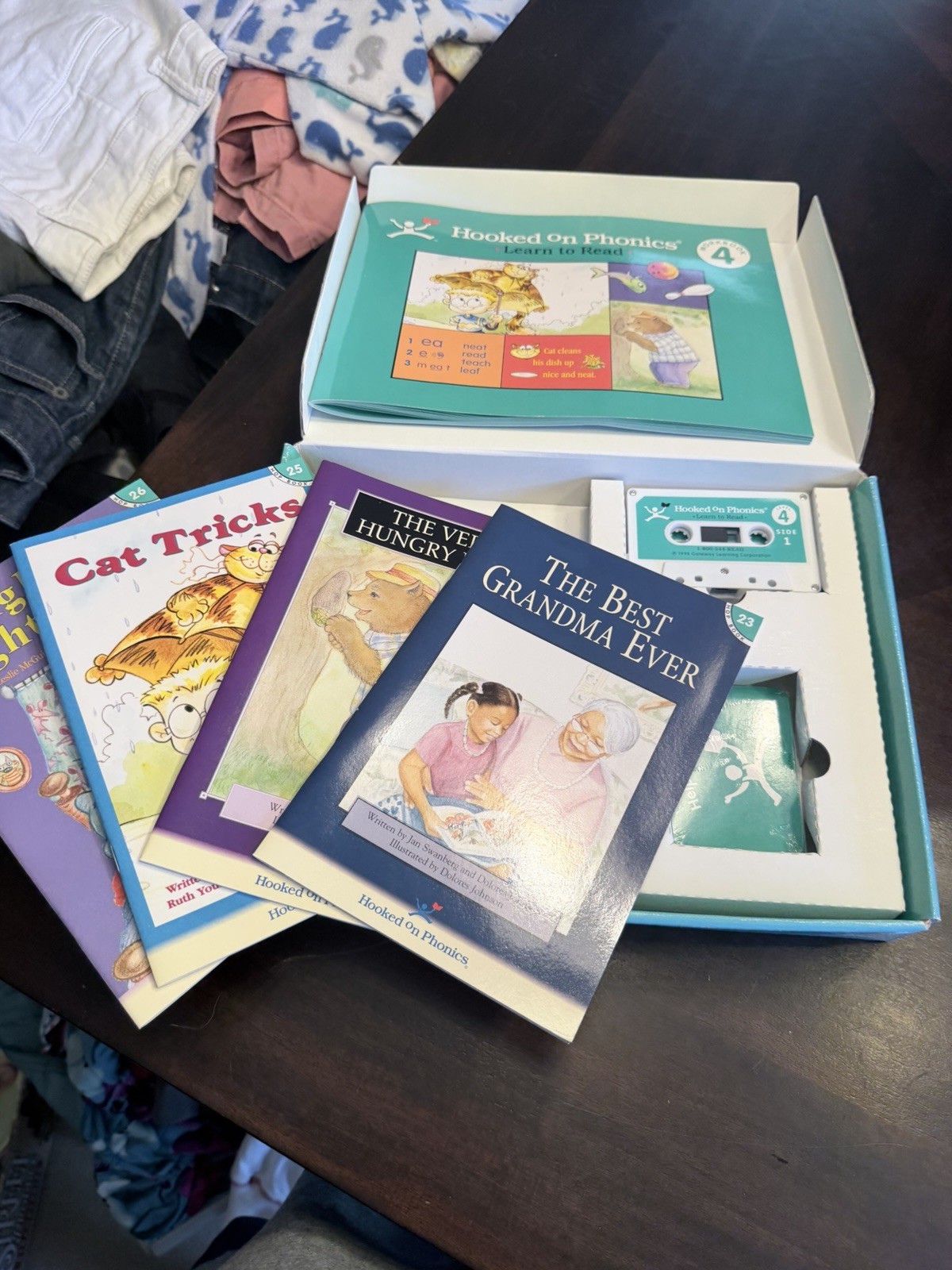 Hooked on Phonics set Level 1-5 plus parents box cassette Box Games 1988